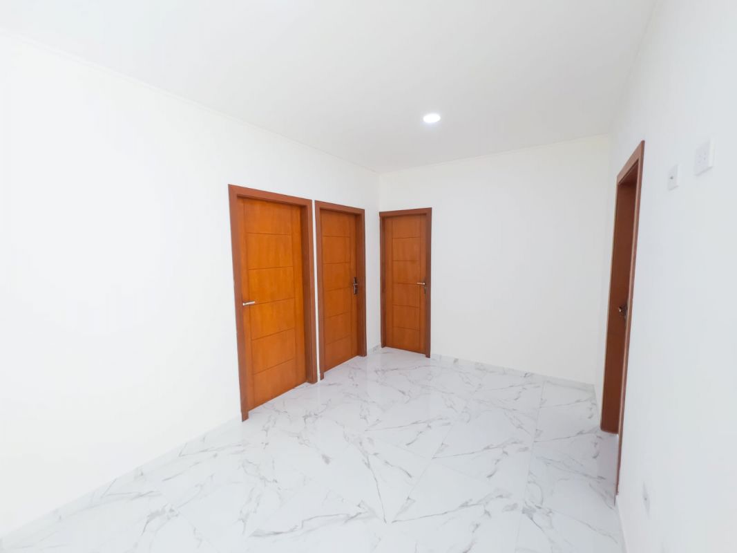 CASA A ESTRENAR DE DOS PLANTAS AV. INTERNACIONAL (PARALELA A AV. SANTOS DUMONT) — imagen 5