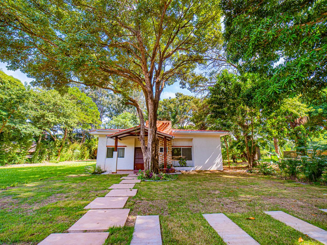 AMPLIA CASA EN KM9 DVLG - Condominio cerrado Casa Jardin — imagen 10