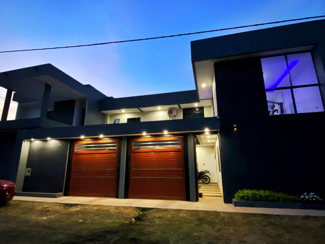 CASA COMERCIAL — imagen 1