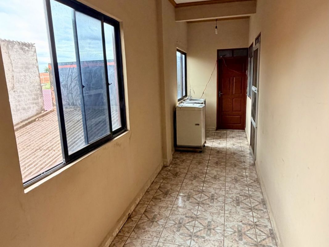 CASA COMERCIAL DE 3 PLANTAS — imagen 8