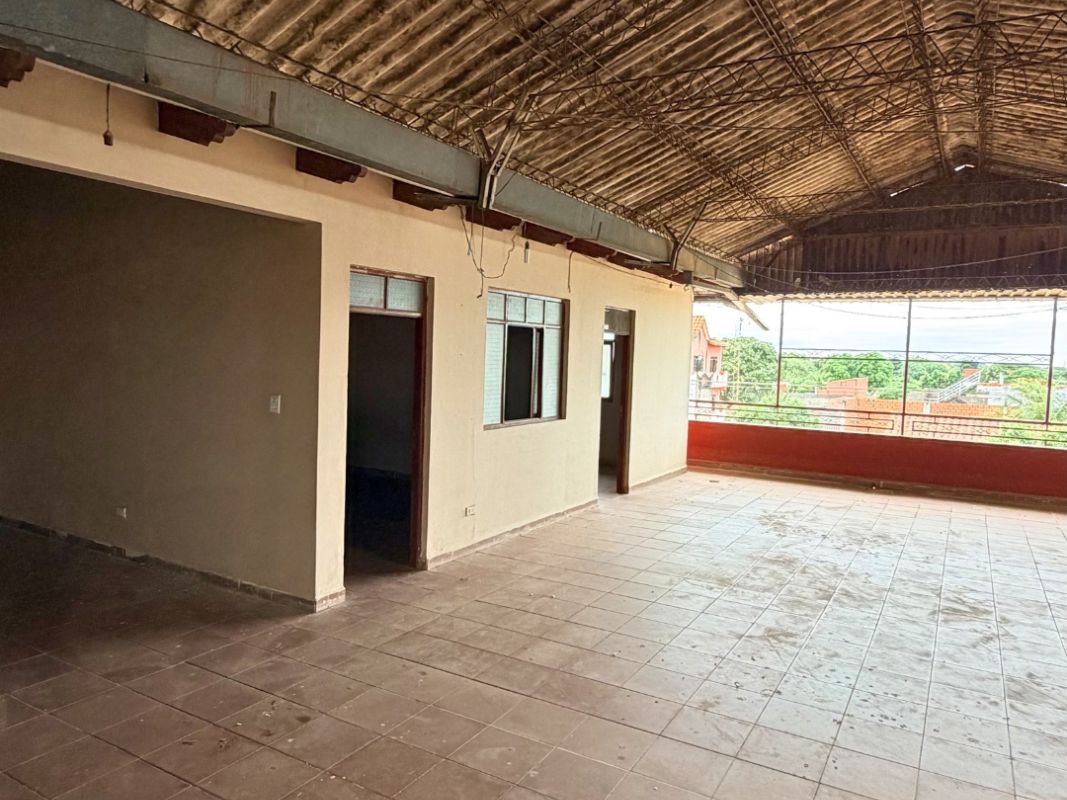 CASA COMERCIAL DE 3 PLANTAS — imagen 11