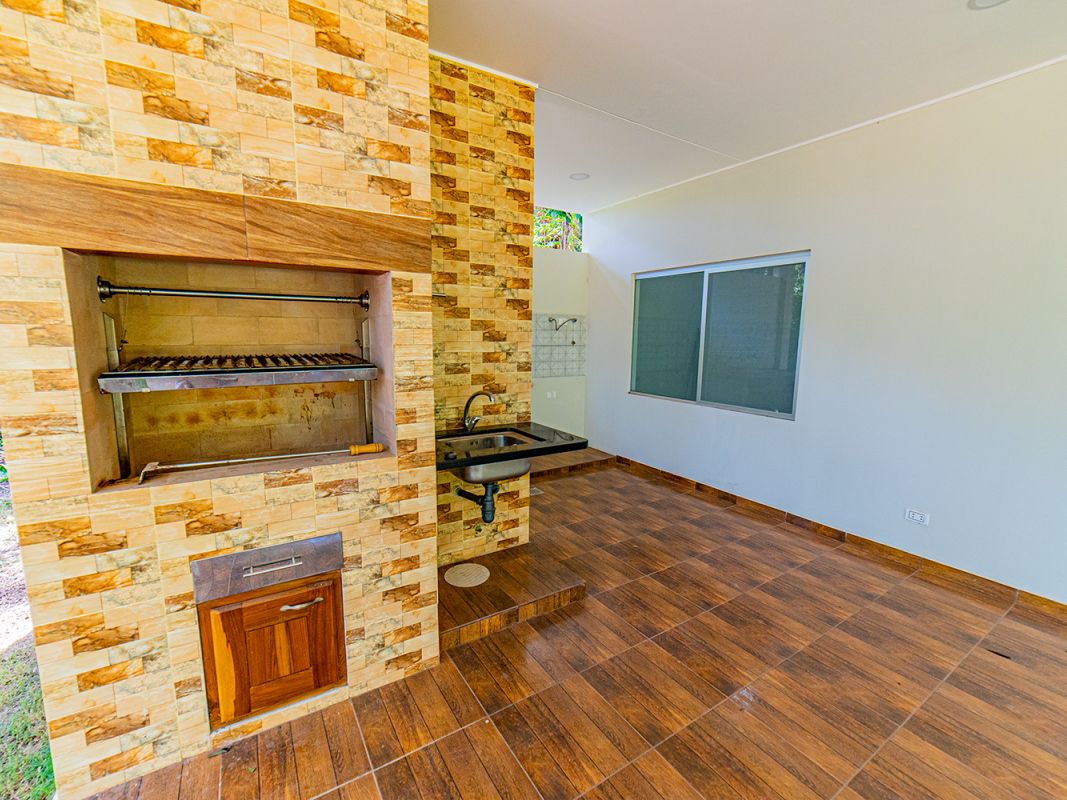 AMPLIA CASA EN KM9 DVLG - Condominio cerrado Casa Jardin — imagen 9
