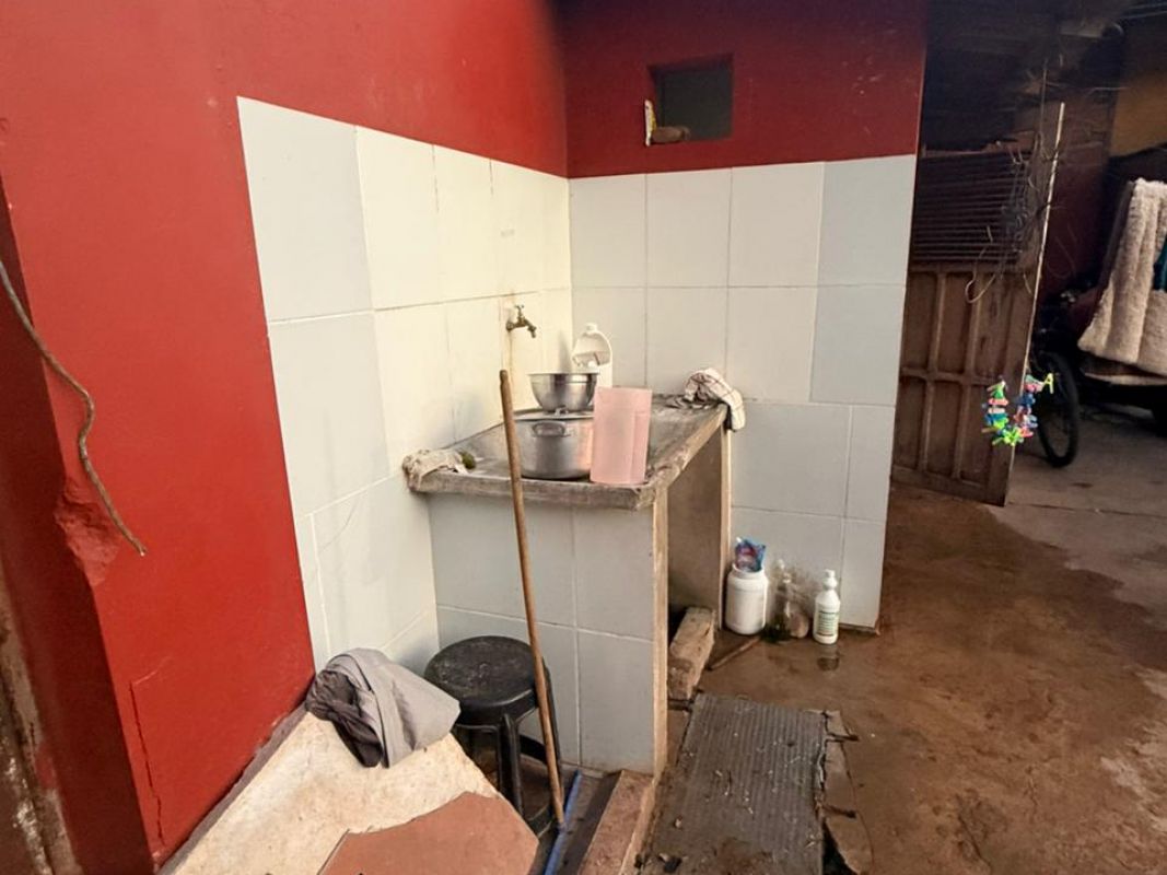 Casa con terreno amplio ,zona santos dumont — imagen 6