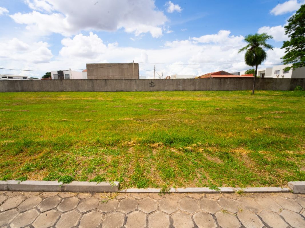 TERRENO EN VENTA ZONA ESTE — imagen 2