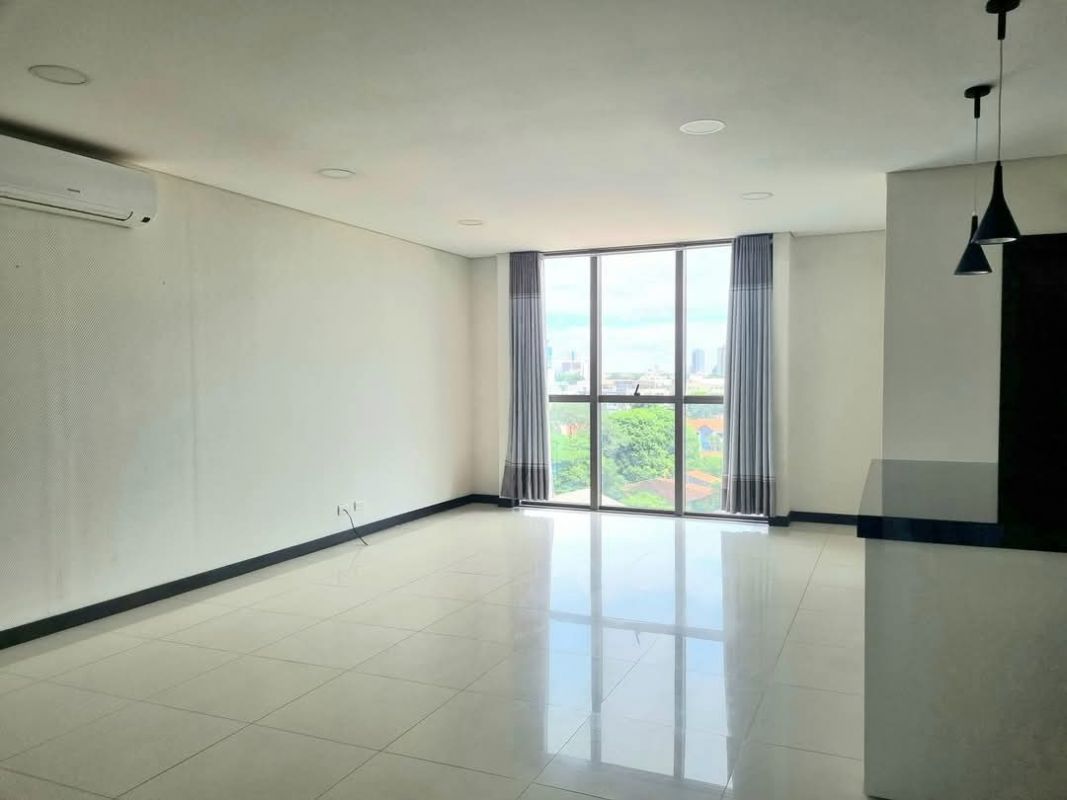 Torre La Salle, amplio departamento en venta — imagen 9