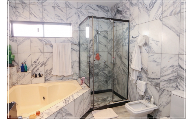 Casa Lujosa en Sirari — imagen 12
