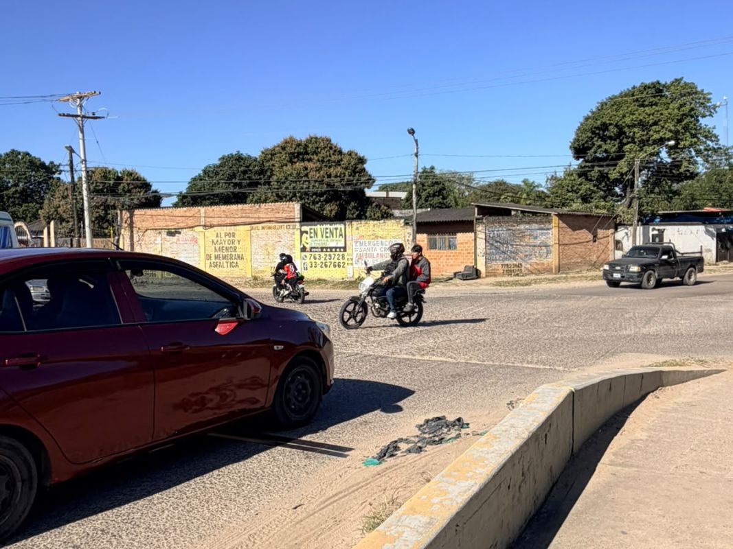 TERRENO EN VENTA SOBRE AVENIDA Y EN ESQUINA — imagen 3