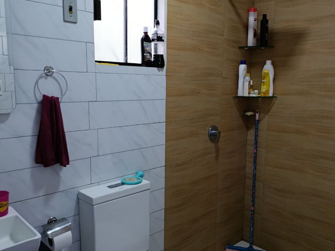 CASA EN KM13 DVLG - Cerca del Hipermaxi — imagen 8