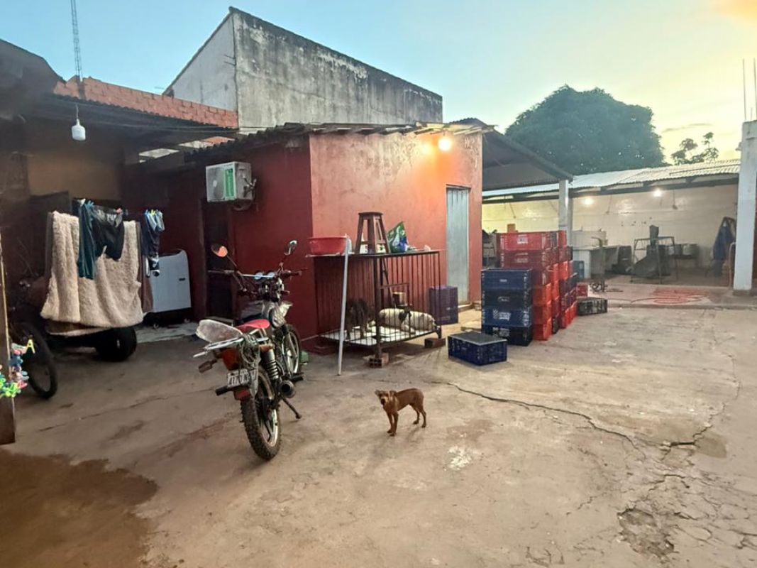 Casa con terreno amplio ,zona santos dumont — imagen 5