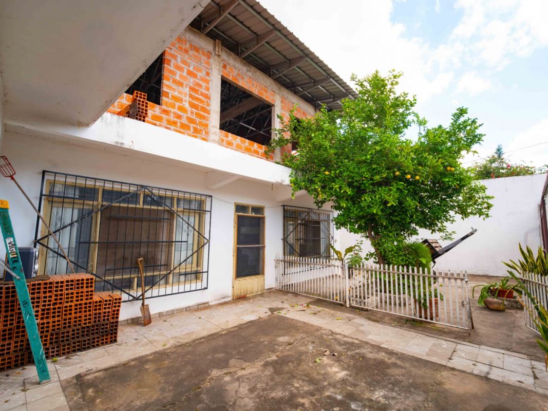 CASA EN VENTA BARRIO LA CHACARILLA — imagen 1