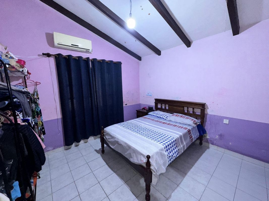 URBARI, CASA AMPLIA EN VENTA, DE 480M2, CON DEPARTAMENTO Y GARAJE PARA 4 VEHICULOS — imagen 8