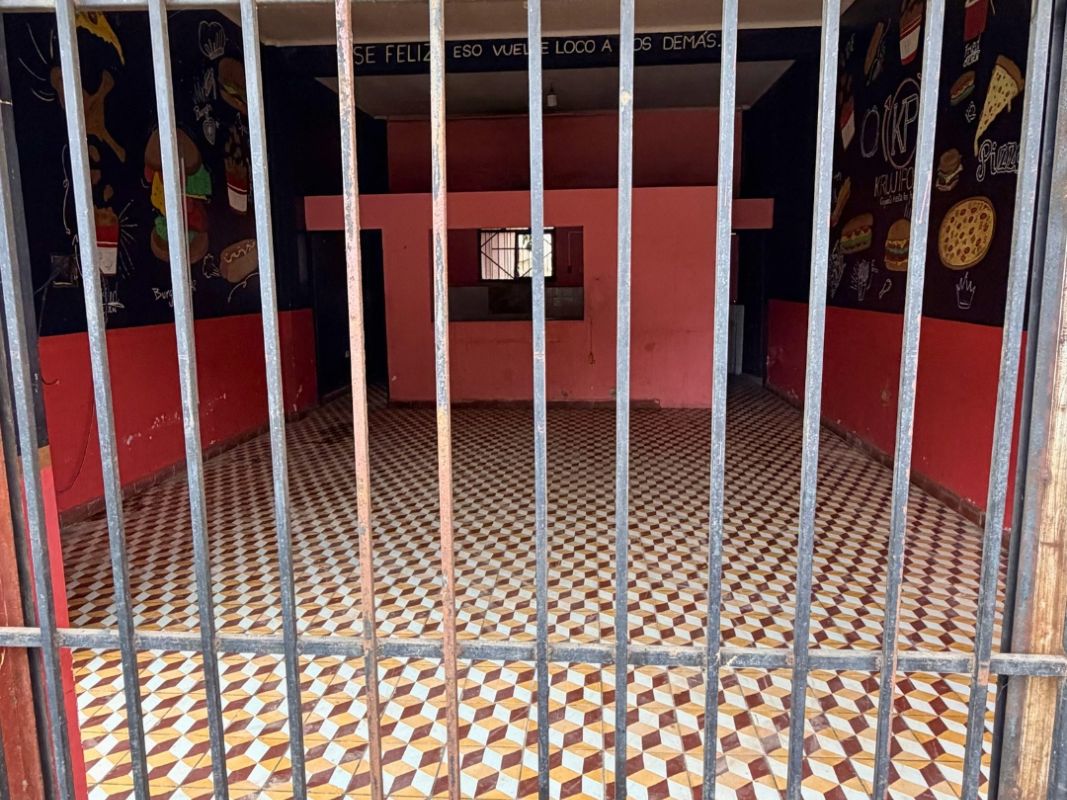 CASA COMERCIAL DE 3 PLANTAS — imagen 10