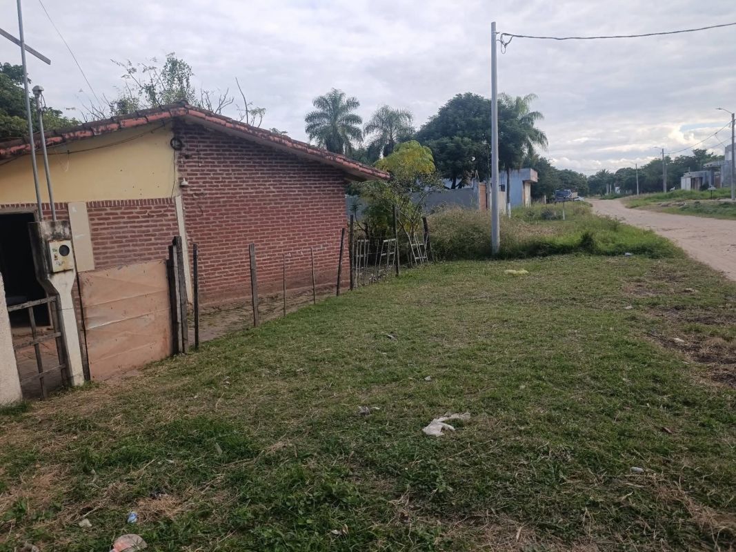 TERRENO EN VENTA CON CONSTRUCCIÓN — imagen 2