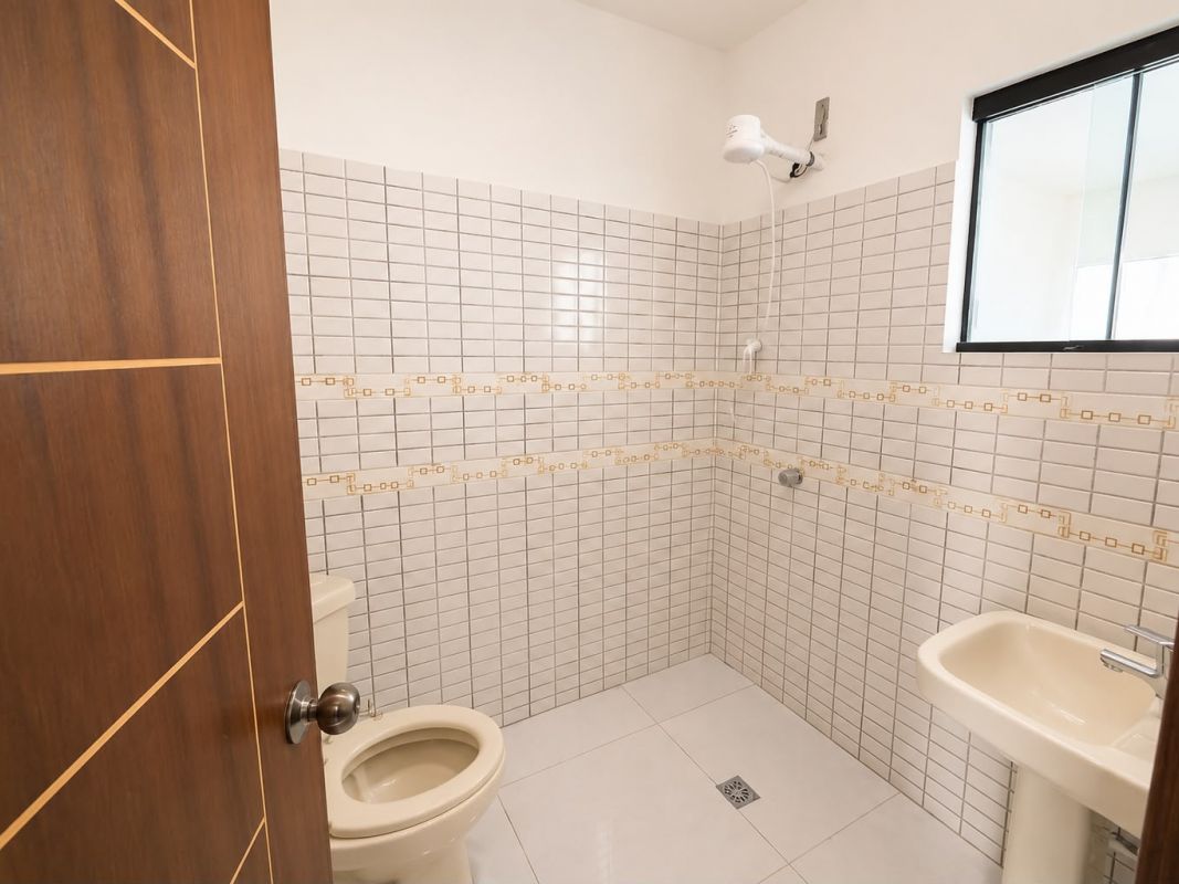 Casa de 3 dormitorios Zona Norte, Urb. Akualand Guapay — imagen 10