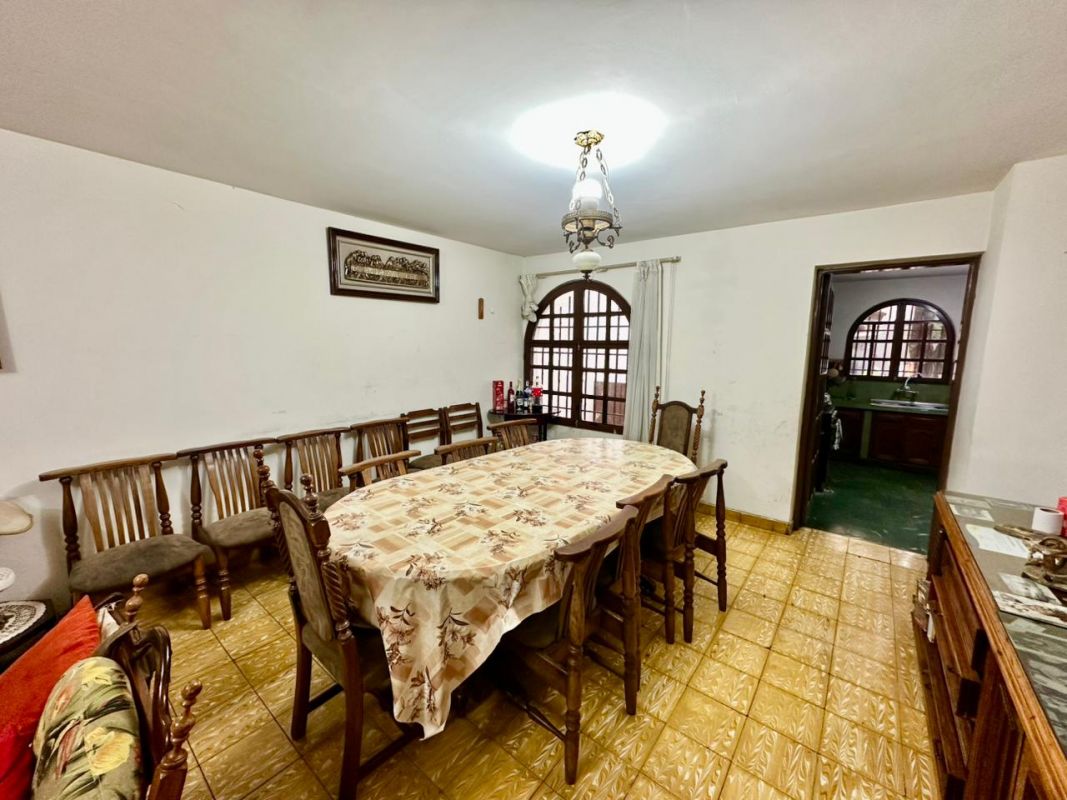 "CASA COMERCIAL EN VENTA, DE 480,80  M2, DE 2 PLANTAS, SOBRE CALLE CAMPERO" — imagen 13