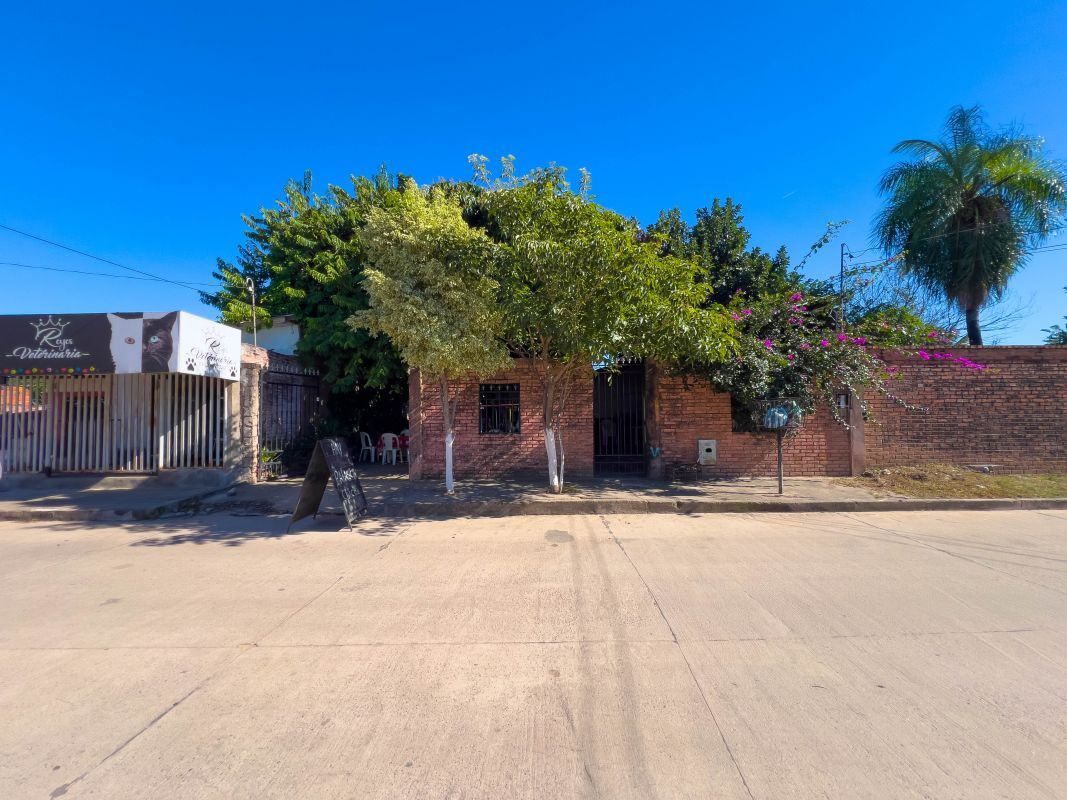 CASA EN VENTA A PRECIO DE TERRENO — imagen 2