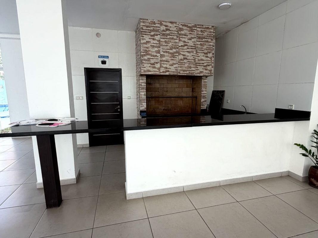 Amplio Dpto. en venta en 10mo. Piso del Edif. Punta del Este — imagen 14
