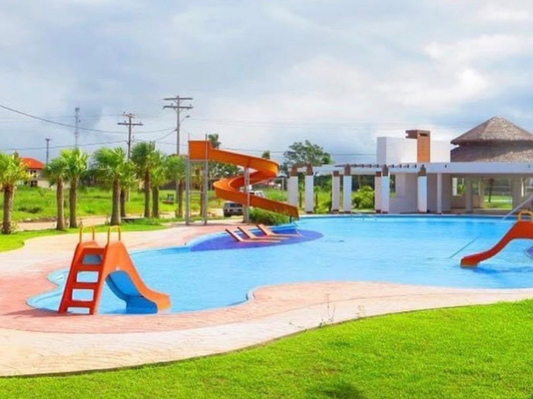 CASA EN VENTA COND. SANTA CRUZ DE LA COLINA — imagen 9