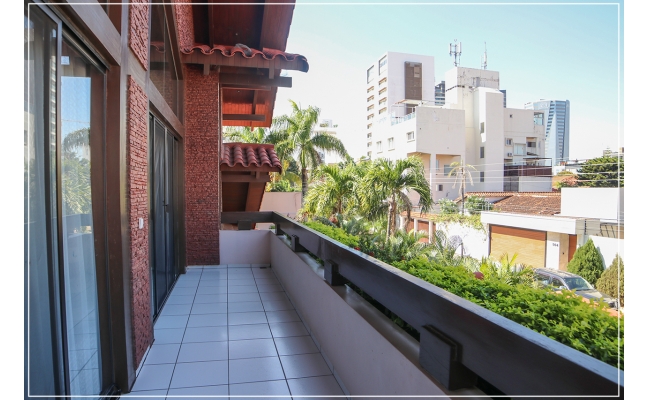 Casa Lujosa en Sirari — imagen 10
