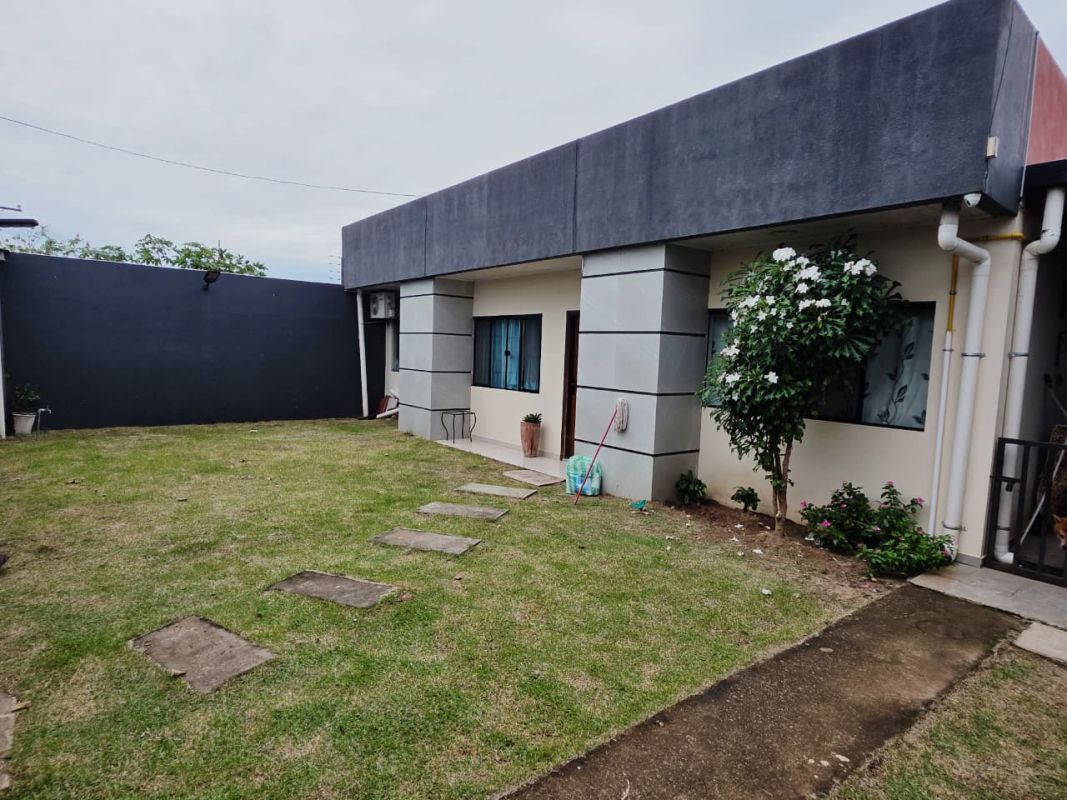 CASA EN VENTA  - URB . VALPARAISO — imagen 4