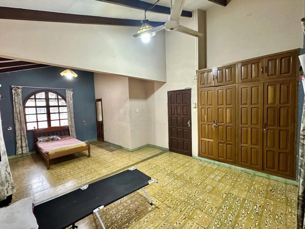 "CASA COMERCIAL EN VENTA, DE 480,80  M2, DE 2 PLANTAS, SOBRE CALLE CAMPERO" — imagen 8