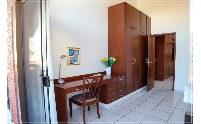 Casa Lujosa en Sirari — imagen 9
