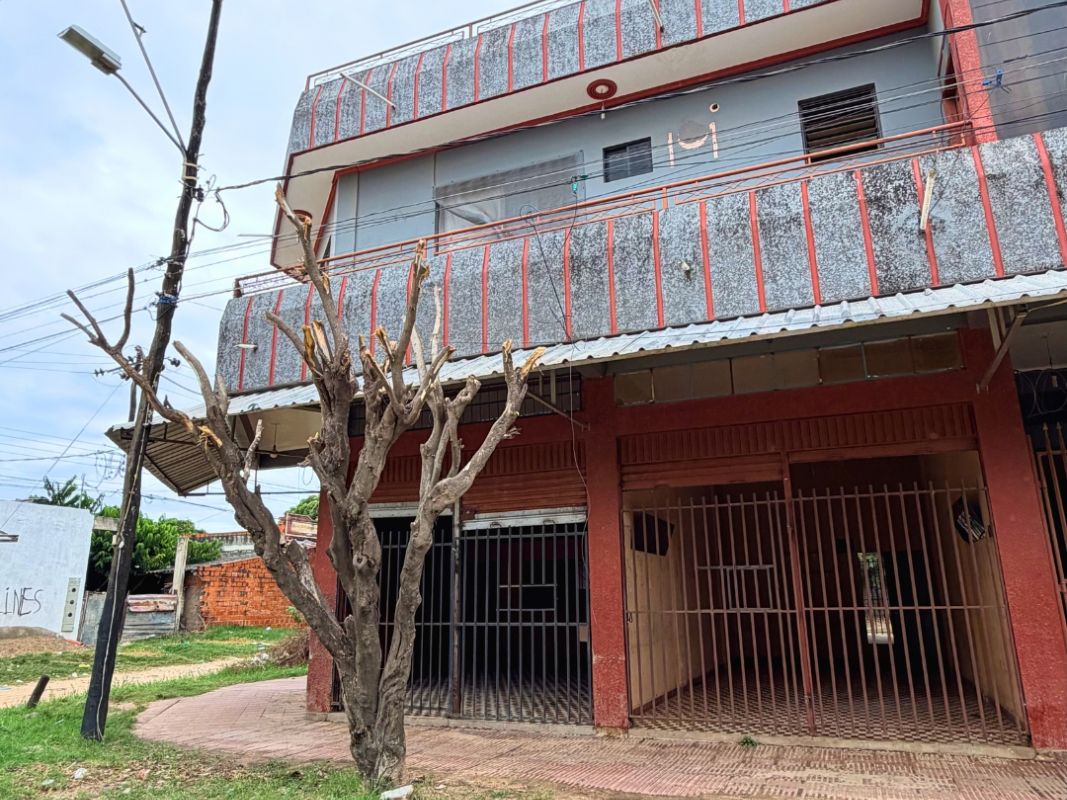 CASA COMERCIAL DE 3 PLANTAS — imagen 9