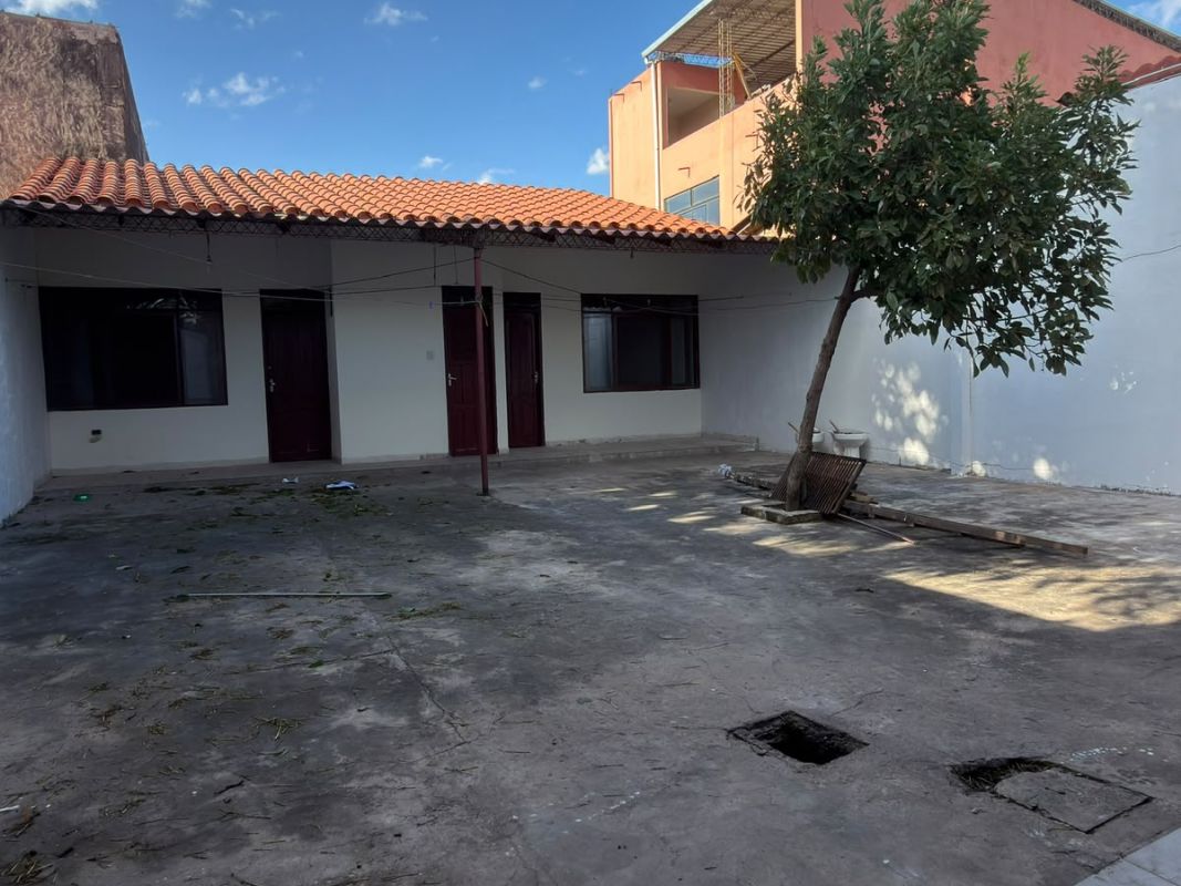 INMUEBLE COMERCIAL SOBRE AVENIDA EN ALQUILER — imagen 1