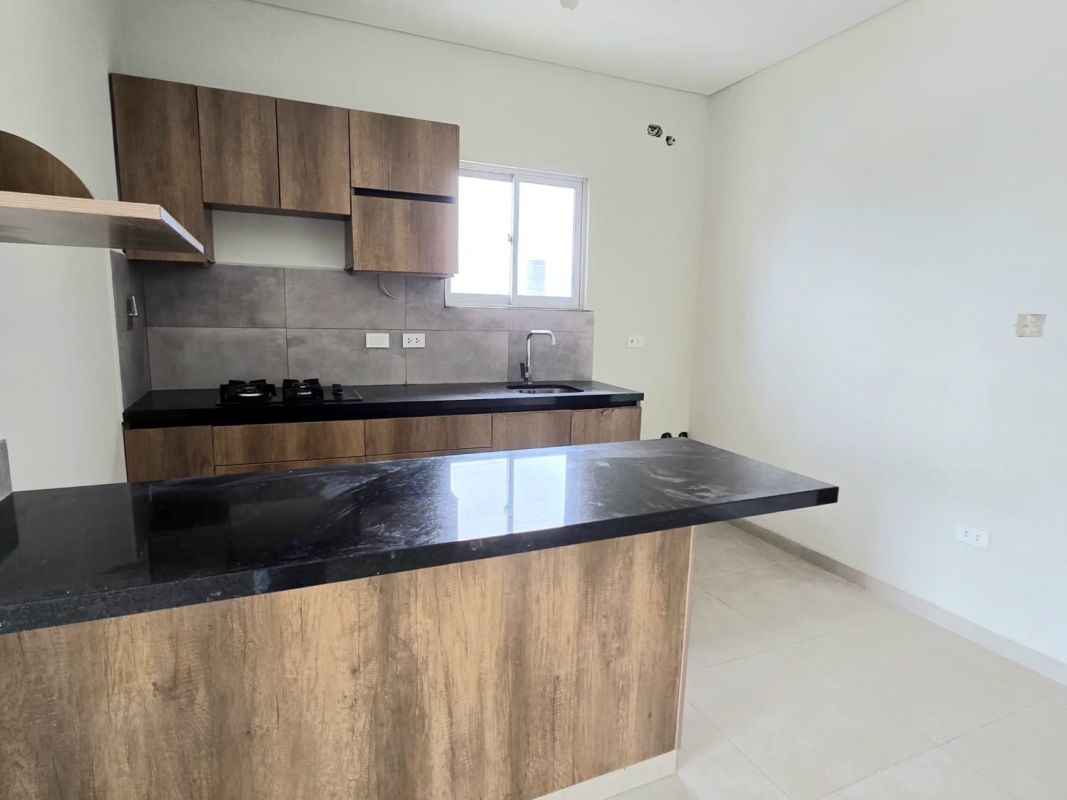 Equipetrol, Ed. Montebelluna. Barrio Brigida — imagen 3