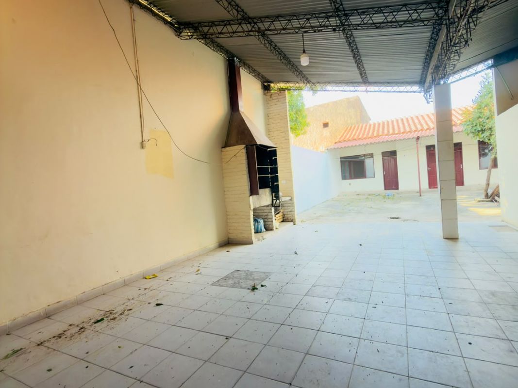 INMUEBLE COMERCIAL SOBRE AVENIDA EN ALQUILER — imagen 3